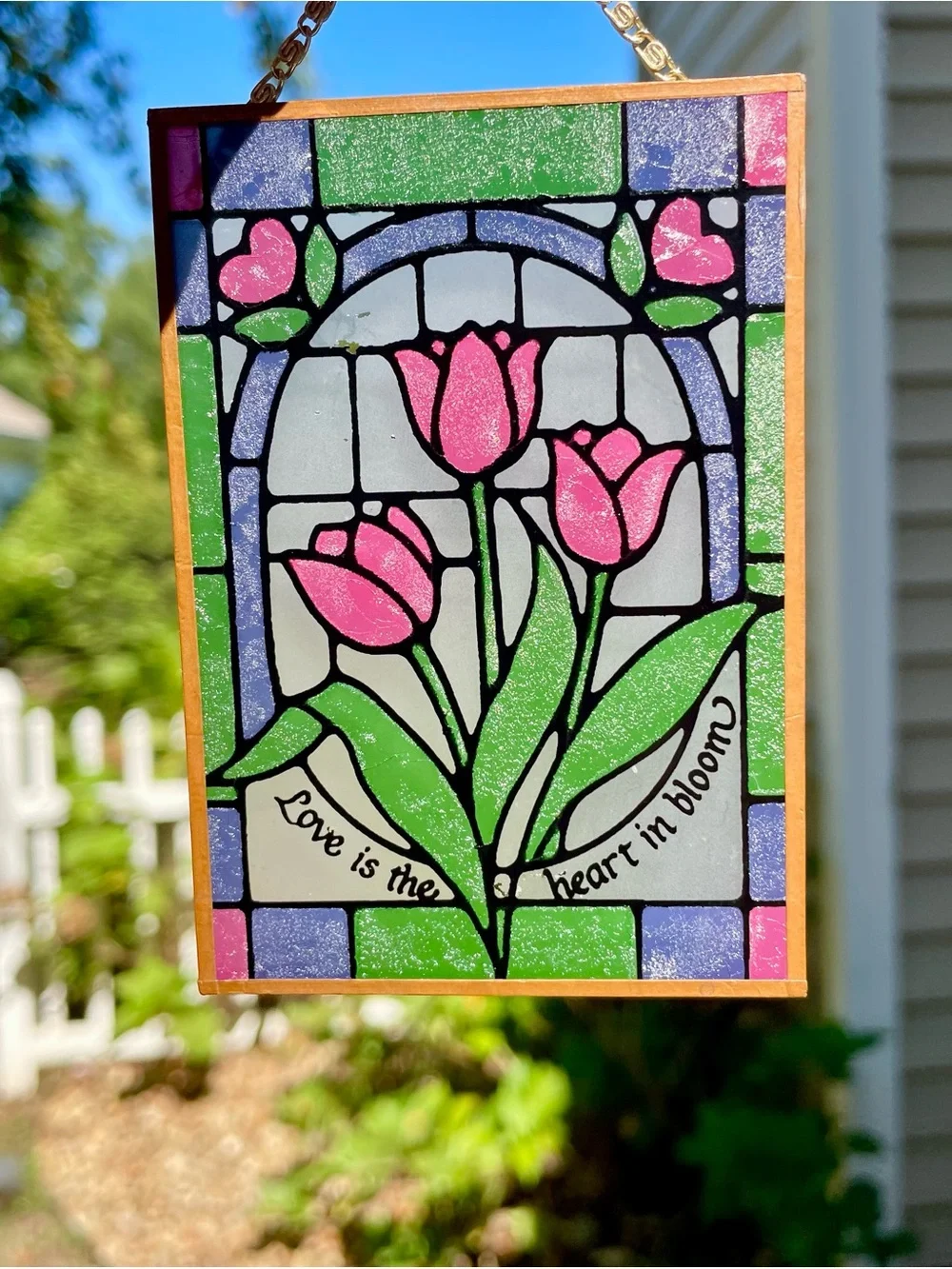 Tulip Décor Bundle – Wooden Flower & “Love Is the Heart in Bloom” Suncatcher